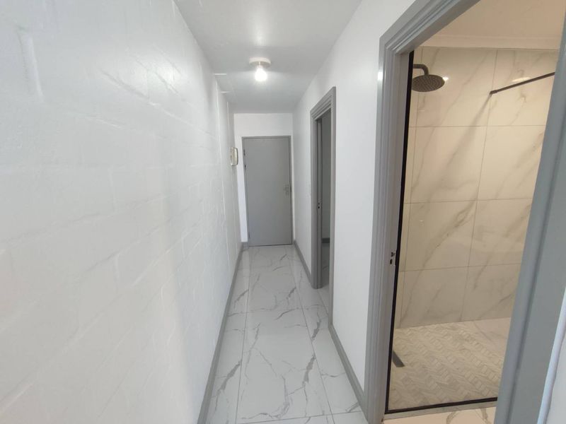 1 Bedroom Apartment For Sale In Wynberg - Photo 4