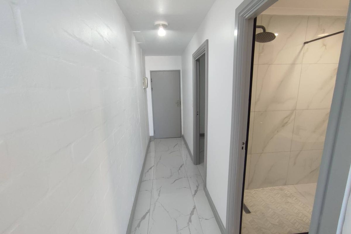 1 Bedroom Apartment For Sale In Wynberg - Photo 4