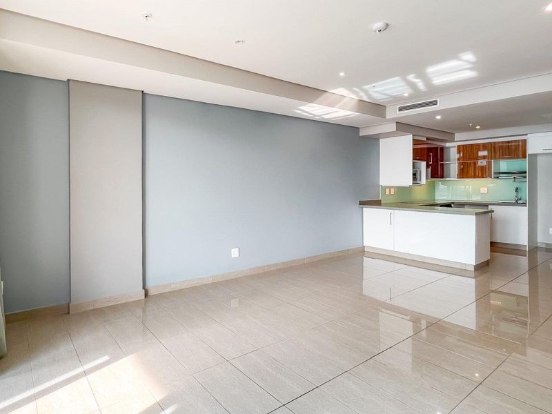 2 BEDROOM | 2 BATHROOM APARTMENT - Photo 5