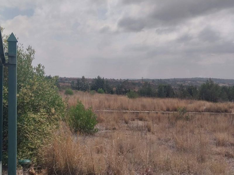 PRIME VACANT LAND WITH EXCEPTIONAL DEVELOPMENT POTENTIAL FOR SALE IN MOOIKLOOF AREA - Photo 3