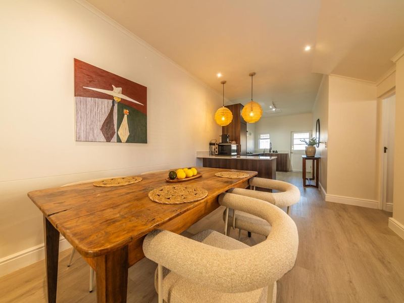 A Romantic Art-Filled Escape in the Heart of Franschhoek | Available Immediately - 31 Oct 2026 - Photo 6