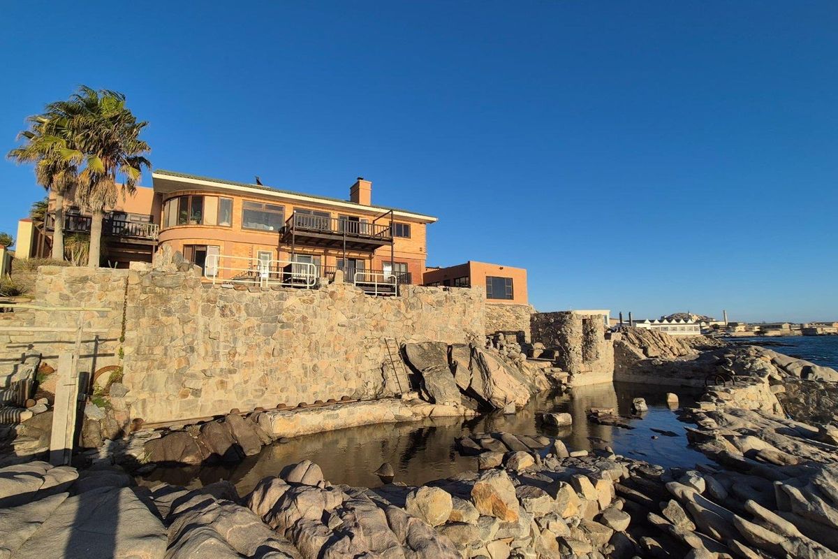 WATERFRONT PROPERTY FOR SALE | SHARK ISLAND, LÜDERITZ - Photo 3