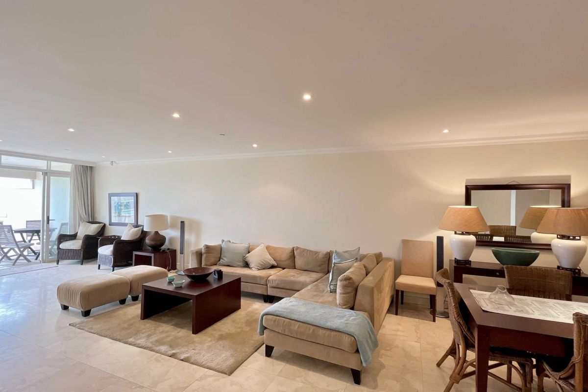 Stunning Beach front Apartment - Photo 5