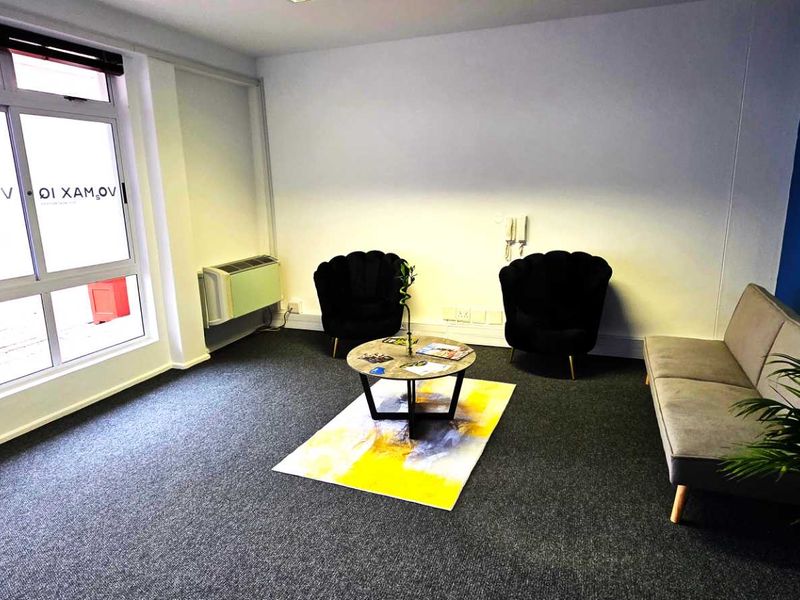 Ground Floor Office in Excellent Condition - Photo 3