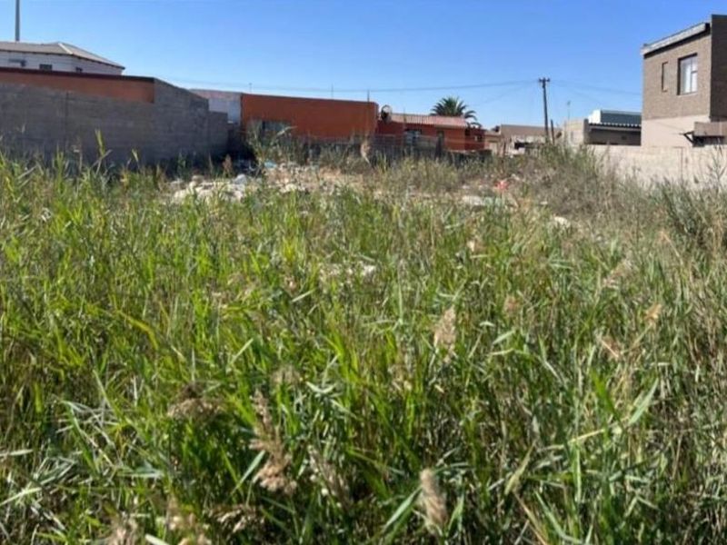 Narraville, Walvis Bay:  Vacant plot is for Sale - Photo 2