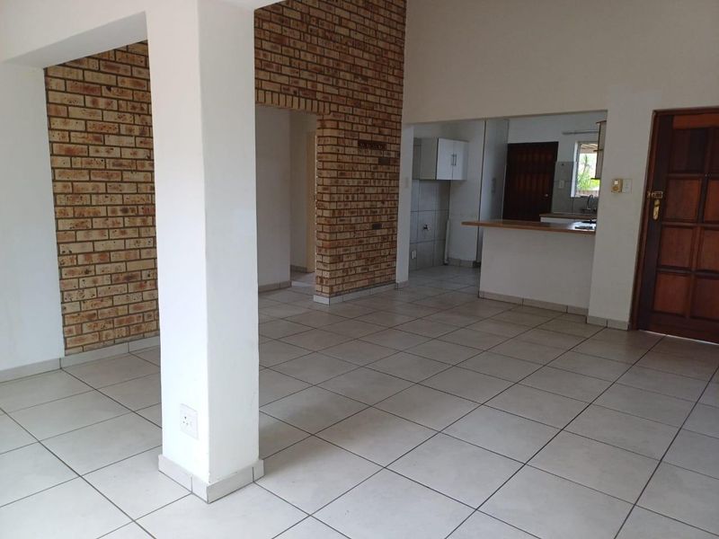 Newly renovated 2 bedroom simplex available for rental in Birdswood. - Photo 6