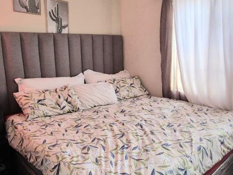 FOR sale spacious 2 bedroom unit in Rocky Crest - Photo 9