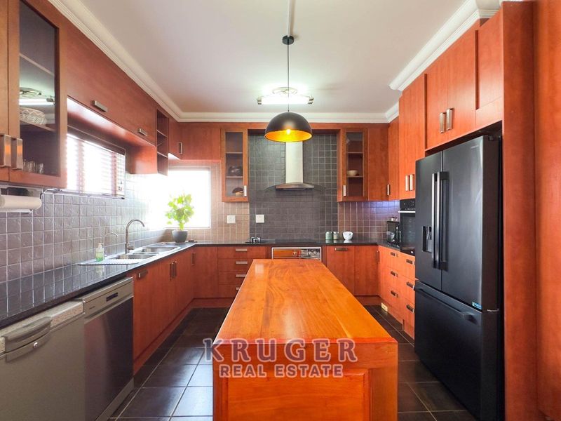 Big Family? Holiday Home? Why Not Both? - Photo 7