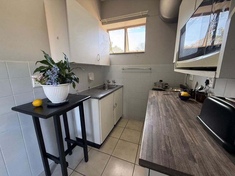 Bachelor Flat - Waverley - Photo 7