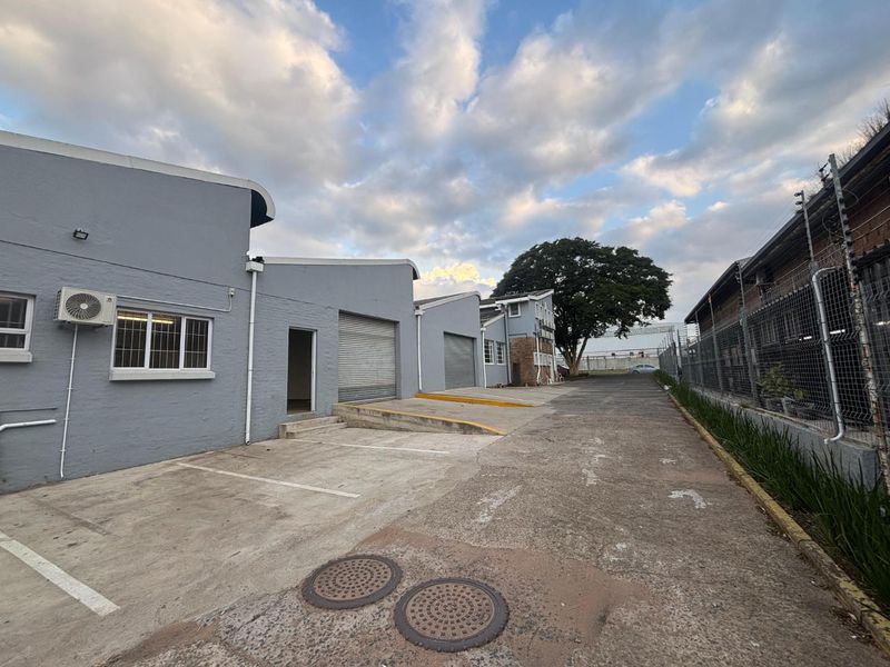 TO LET | INDUSTRIAL UNIT - 549m2 - Photo 8