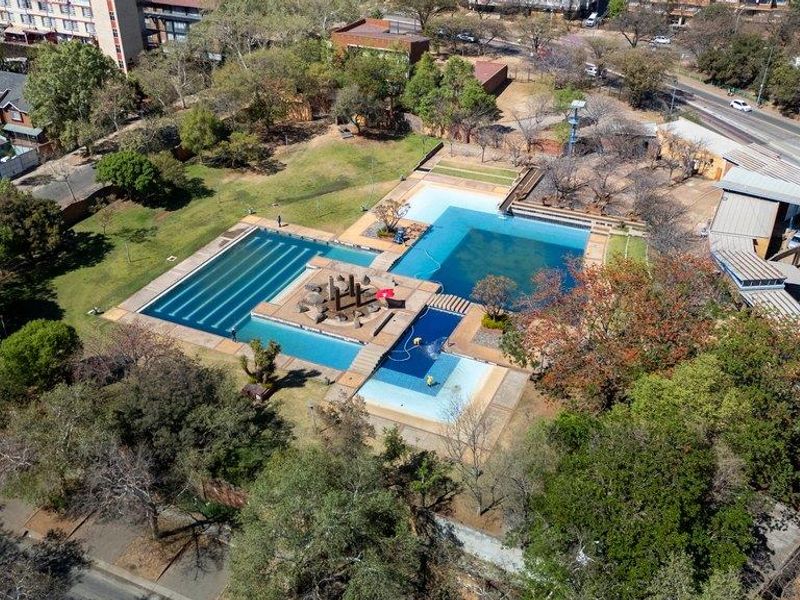 2 Bedroom Appartment - Photo 2