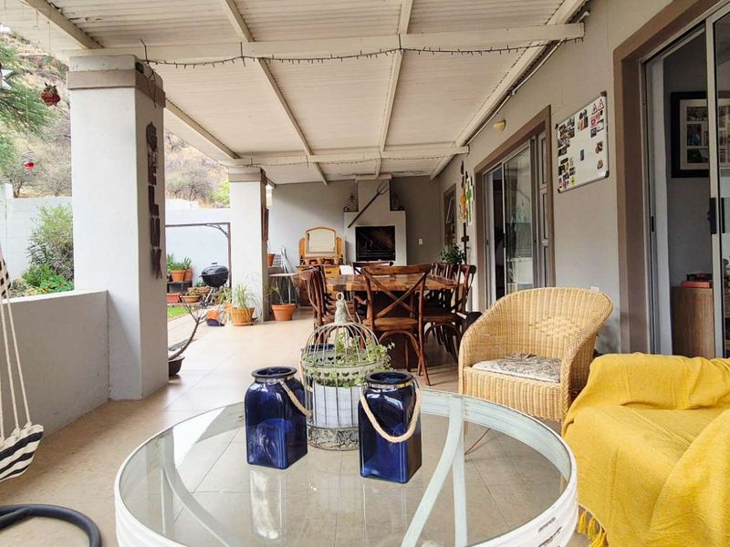 2-Bedroom Gem with Mountain Views for sale in Elisenheim, Windhoek! - Photo 4