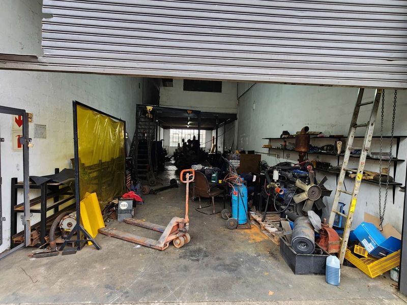 194m2 Mini Factory For Sale in New Germany - Photo 2