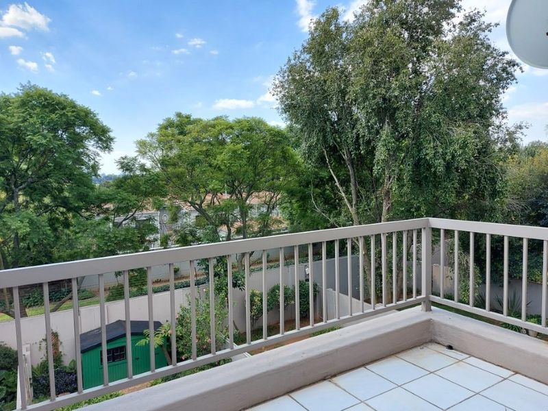 1 BEDROOM APARTMENT FOR SALE IN OAKLANDS - Photo 2