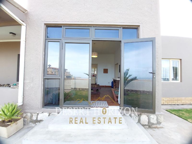 Swakopmund,Vineta |  Sea Front House With a Flat - Photo 8