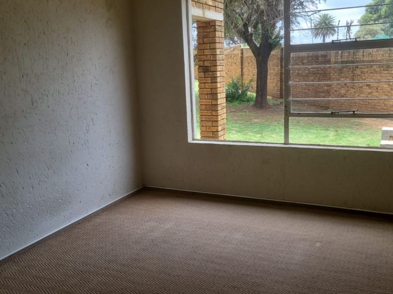 All costs included. The price you see is the price you pay!!!A perfect ground floor unit awaits you !!! - Photo 8