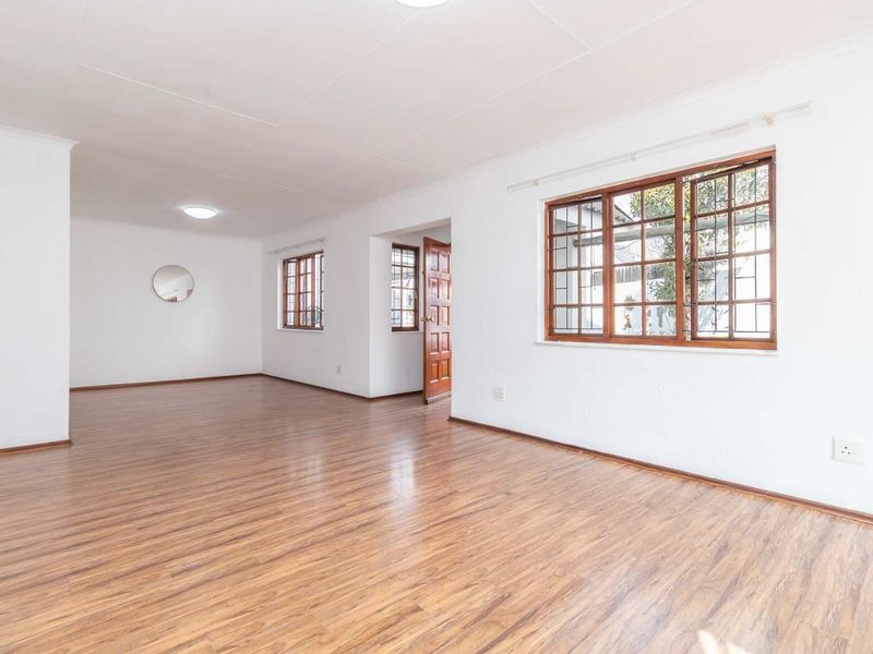 Family Living in the Heart of Midrand - Photo 4