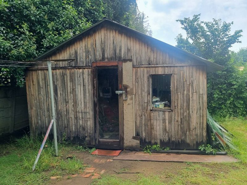 Invest Smart in Bethlehem: Spacious 4-Bedroom Opportunity! - Photo 8