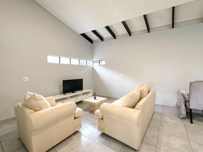 Fully Furnished Garden Studio Cottage to Rent - Photo 9