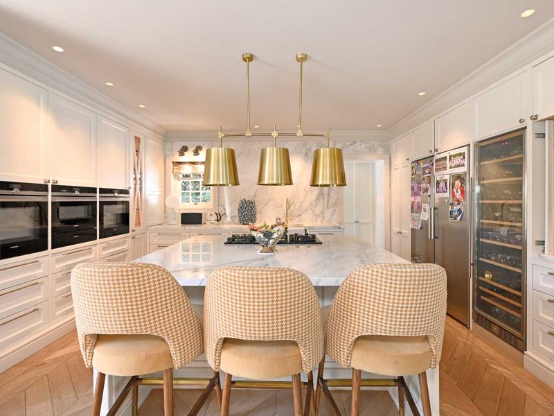 RARE BY DESIGN - Photo 5