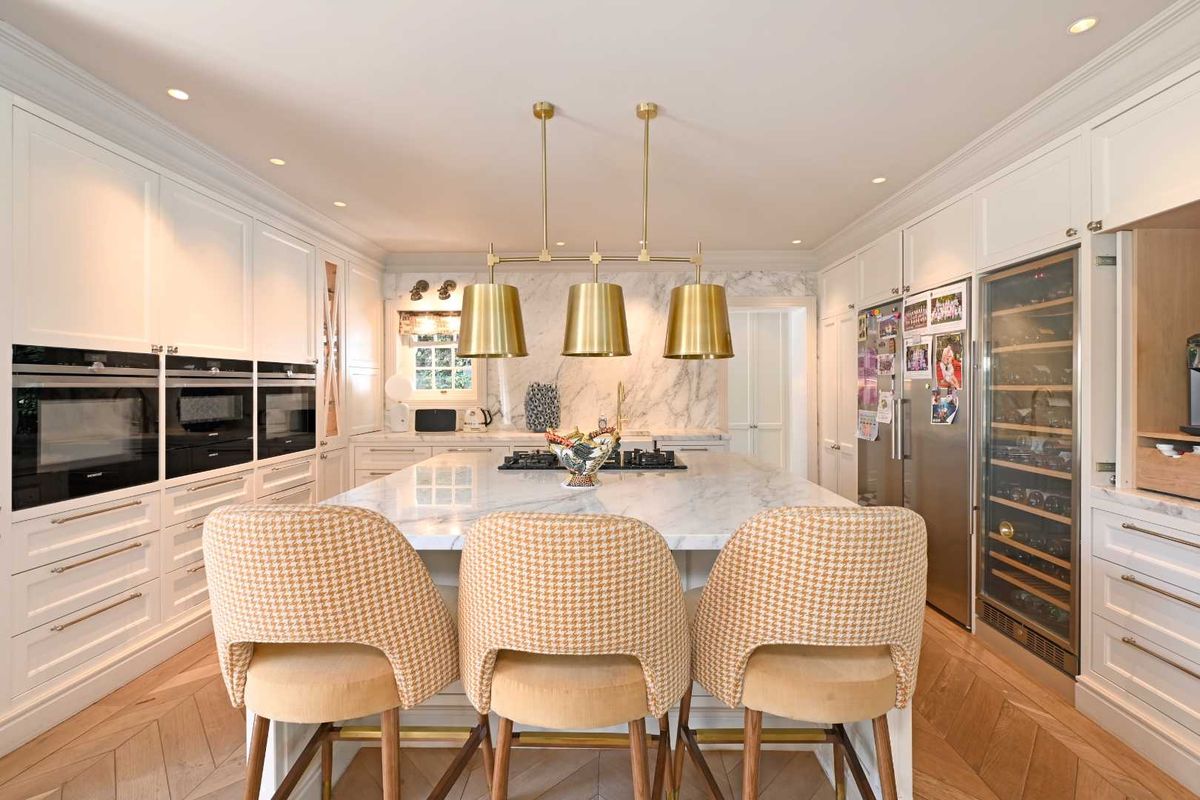 RARE BY DESIGN - Photo 5