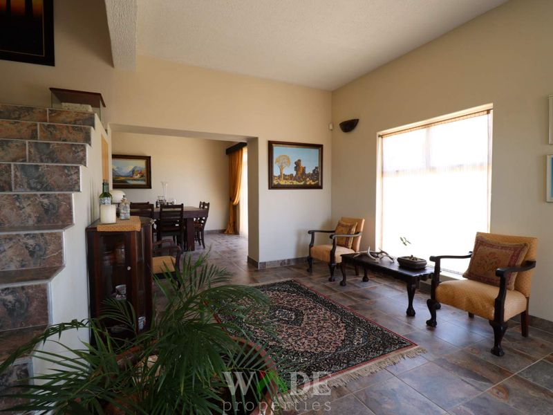 Hentiesbay: Double Storey 4 Bedroom House with Sea Views is For Sale - Photo 3