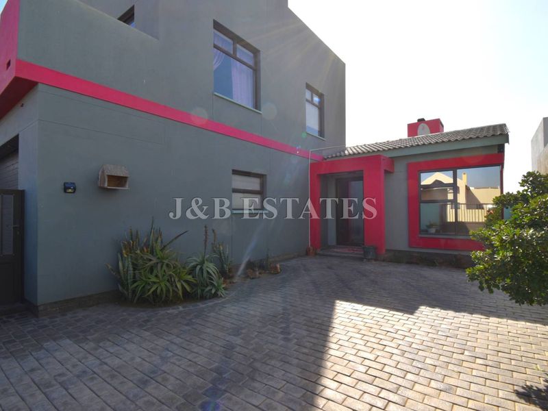 2-Storey Family House - Photo 1
