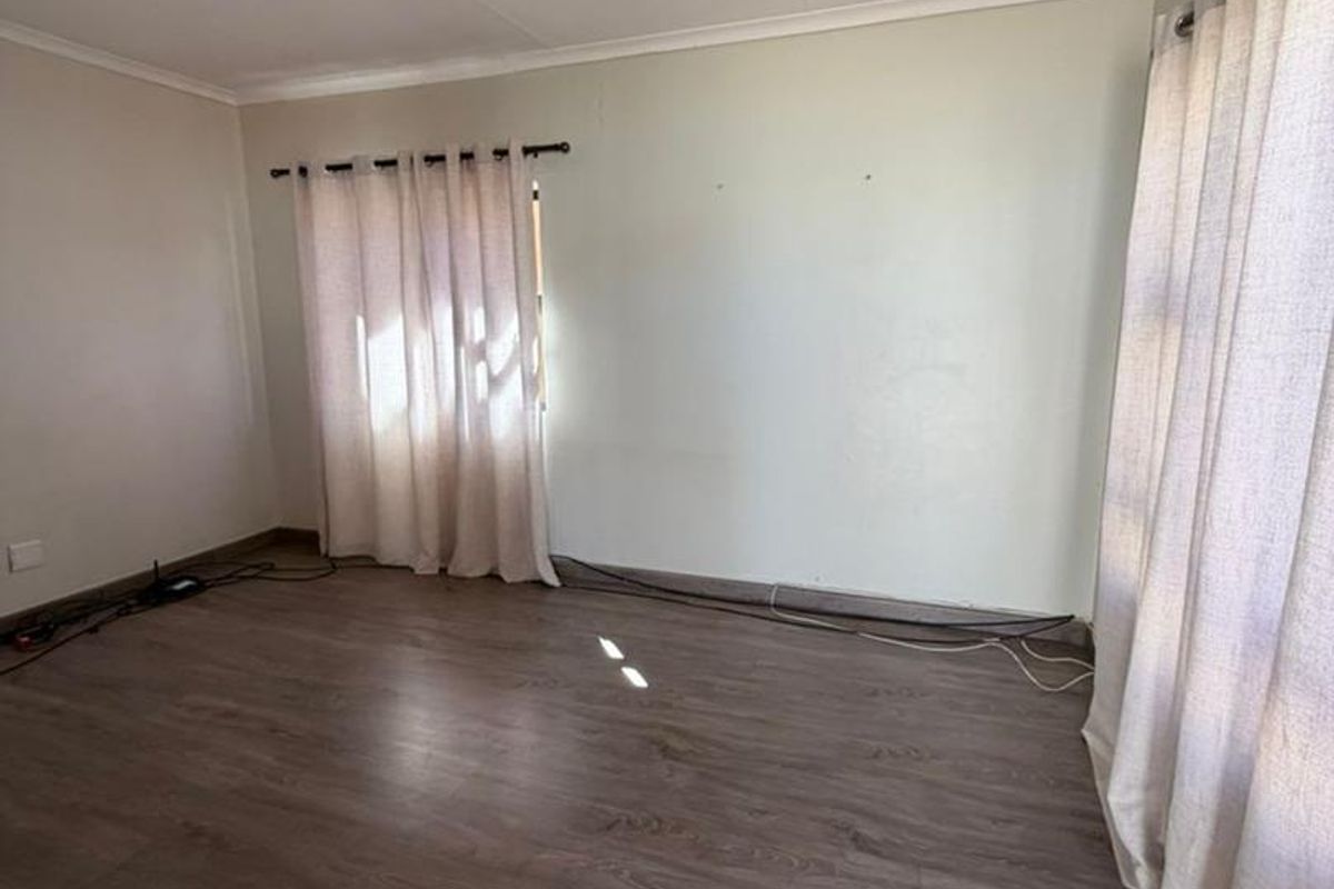 3 Bedroom House for Sale - Photo 5