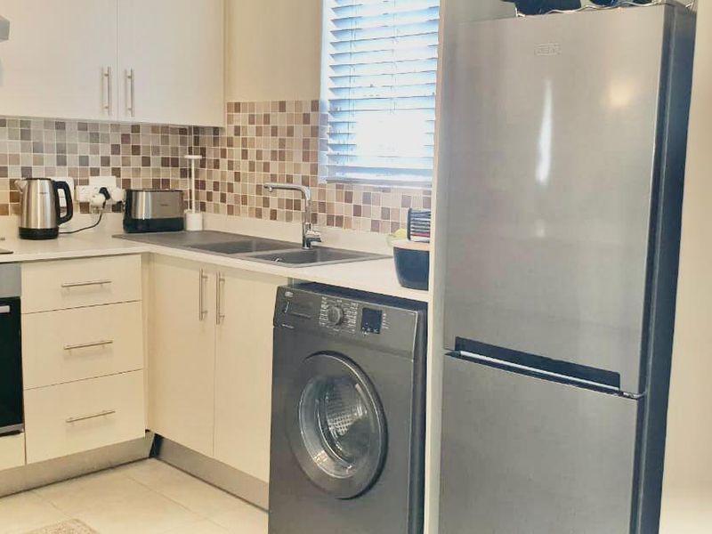 Newly renovated townhouse. - Photo 5