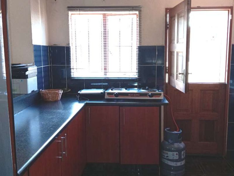 THREE BEDROOM HOUSE FOR SALE IN DAWN PARK EXT 7 - Photo 8