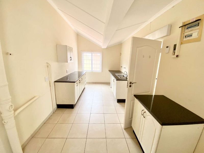 Hendra Estates - Stunning Family Home For Rent In Umhlanga. - Photo 4