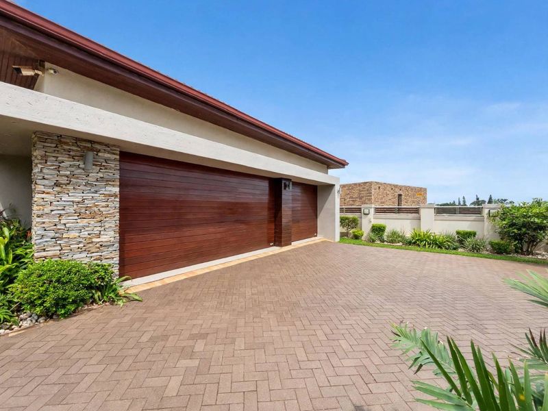 6 Bedroom House for Sale in Sheffield Beach Ballito - Photo 3