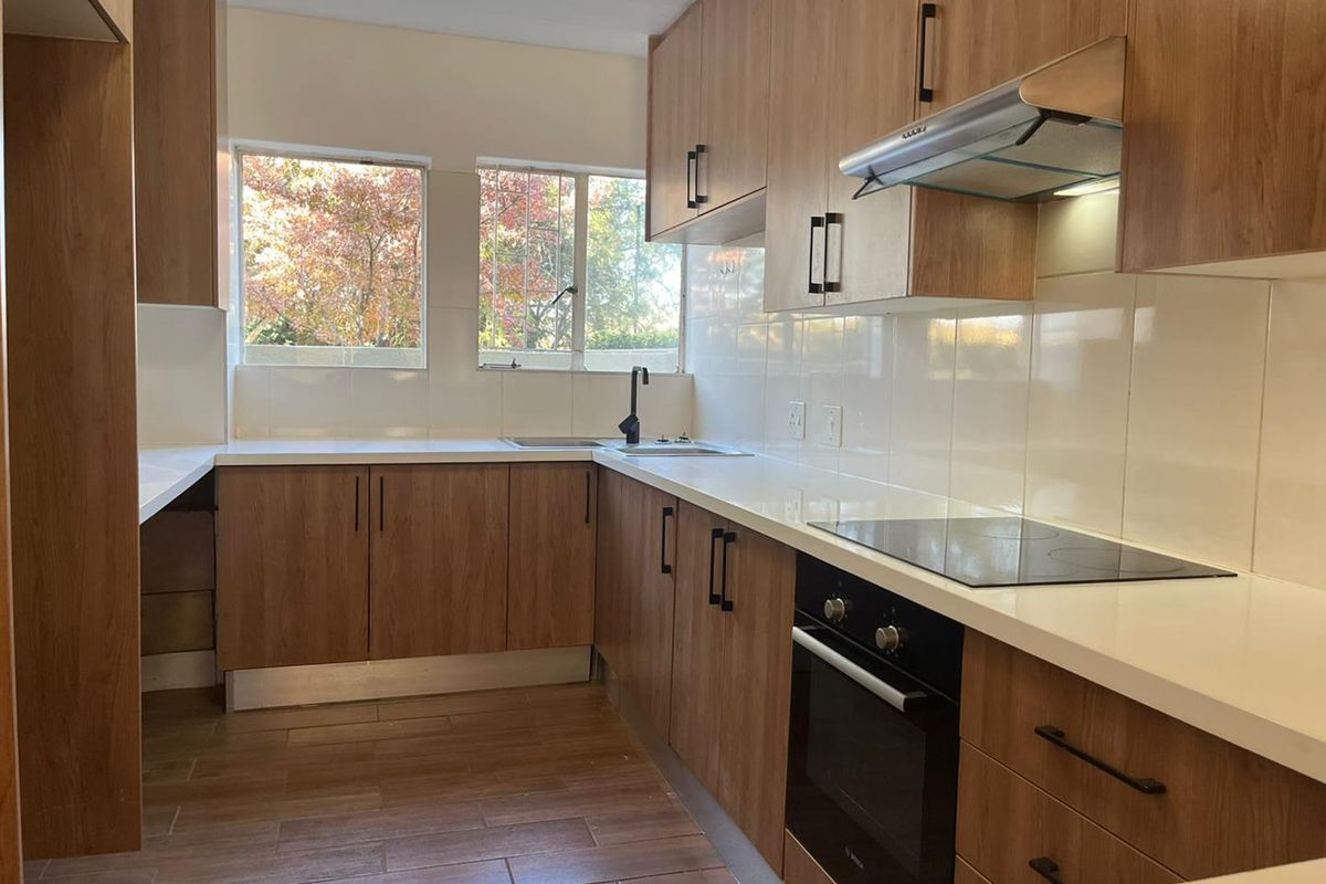 Seize This Gem: Stylish 2 Bedroom Duplex in Prime Quellerina! - Photo 4