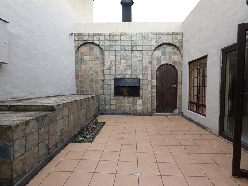 Ideal Starter Home or Downsizer in Dan Pienaar - Photo 5