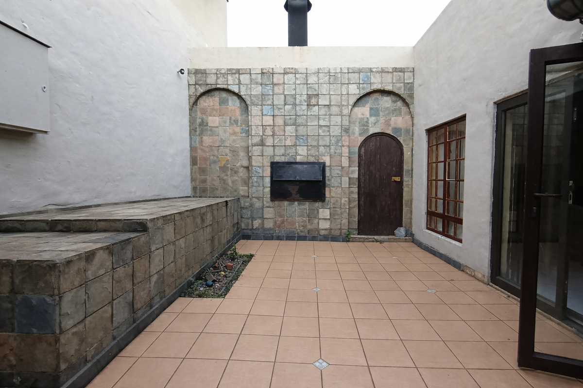Ideal Starter Home or Downsizer in Dan Pienaar - Photo 5