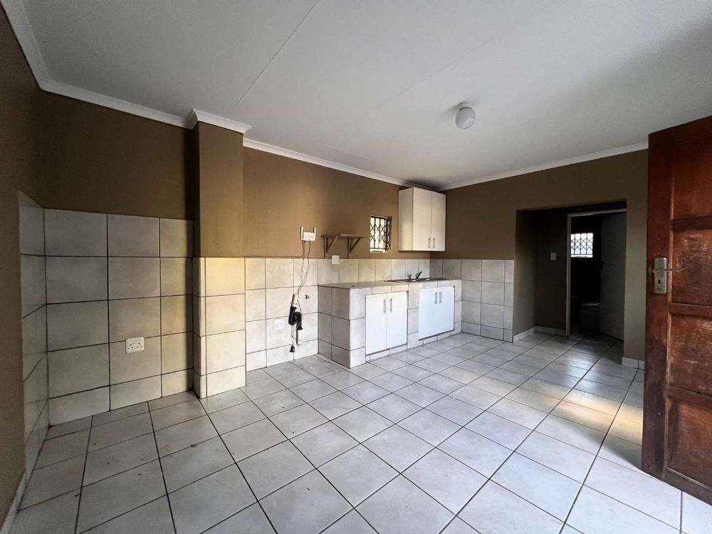 Flatlet kitchen 