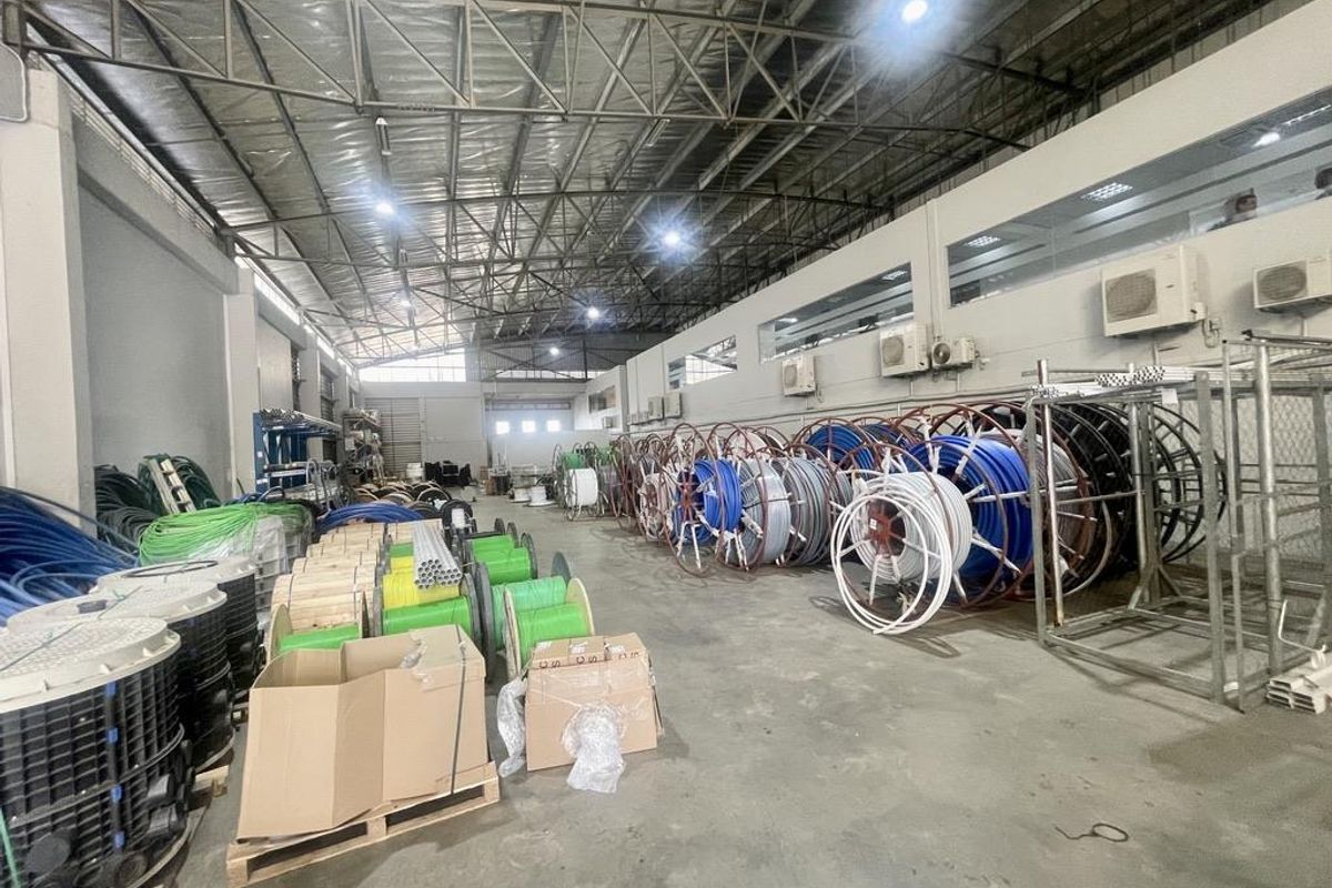 Hendra - Large 1,671m2 Warehouse To Let – Riverhorse Valley - Photo 2