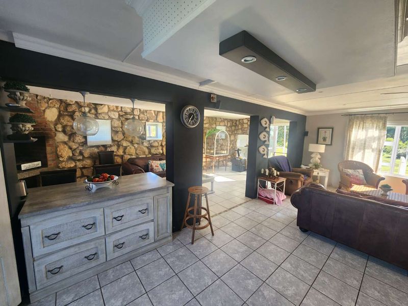 OPPORTUNITY KNOCKS - Photo 5