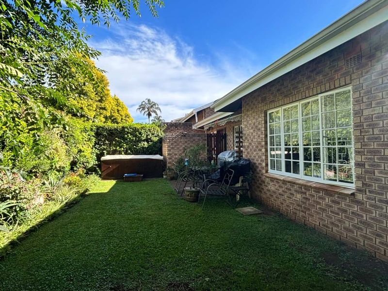 Peaceful 50+ Living with Space, Comfort & Charm  A Warm, Welcoming Home in a 50+ Community  Easy Living, Beautiful Gardens & Room to Relax - Photo 8