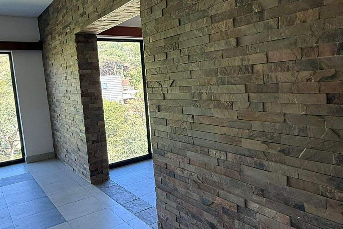 BEAUTIFUL MODERN 3 BEDROOM HOUSE TO LET IN LUDWIGSDORF, KLEIN WINDHOEK - Photo 4