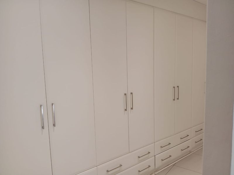 Modern 3-Bedroom Home with Stylish Finishes & Secure Estate Living - Photo 10