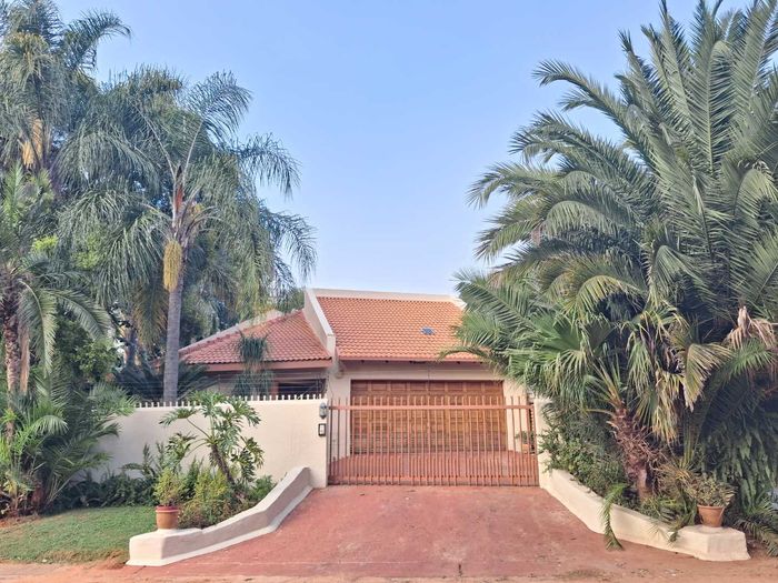 Property #2484344, House For Sale in Murrayfield