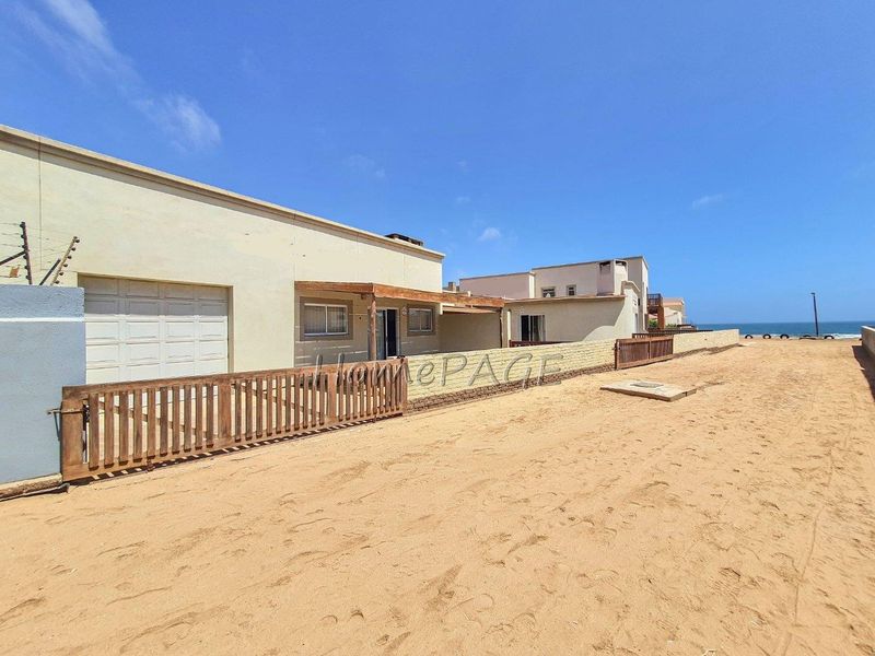 Ext 6, Henties Bay:  Home with 3 flats IN VERY GOOD AREA - Photo 6