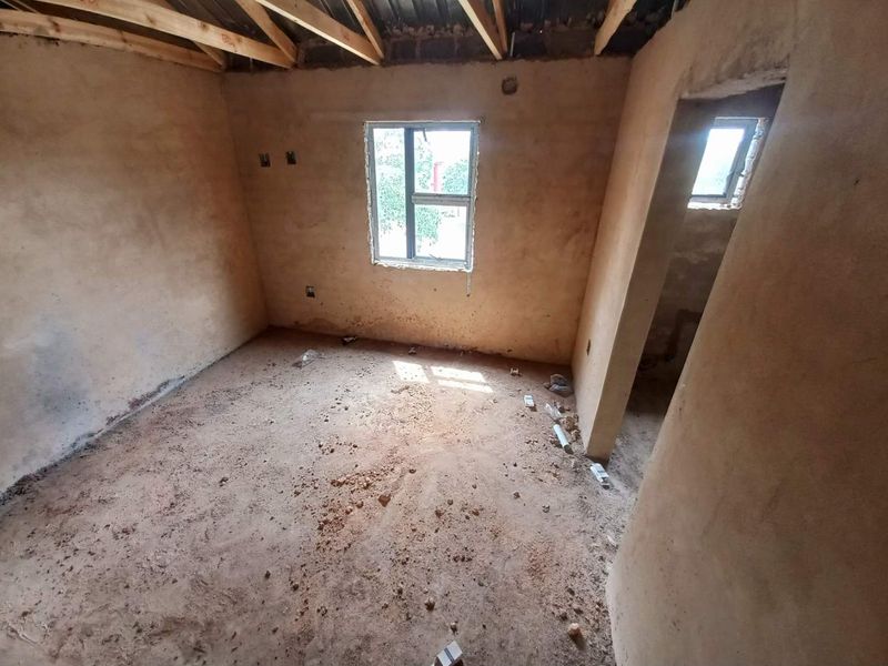 15 rooms incomplete house in West Park - Photo 9