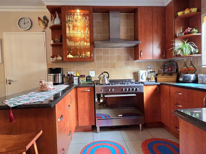 3 Bedroom Cluster for sale in New Redruth - Photo 10