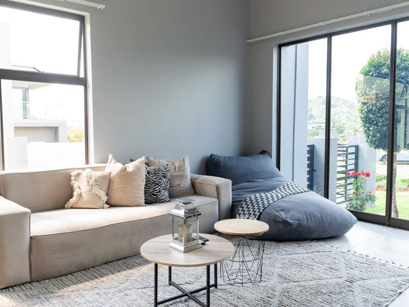 Stylish & Spacious. Your Family's Perfect Retreat - Photo 8