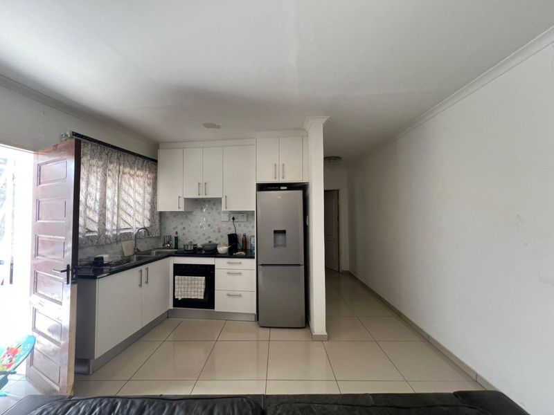 🔥 🏘️ Newly-Built (5 Unit) Complex For Sale – Khomasdal 16 - Photo 4