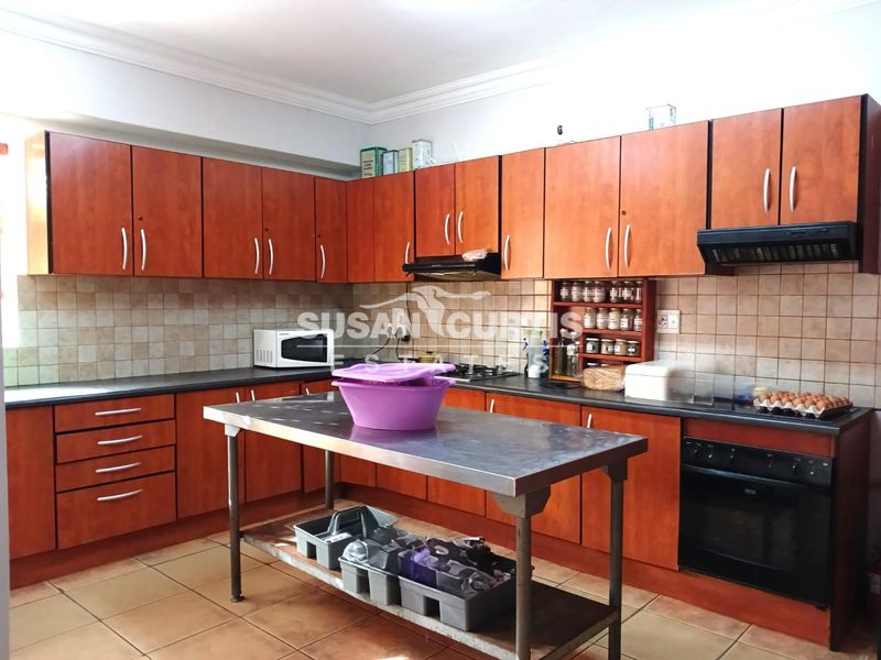Guesthouse For Sale - Photo 8