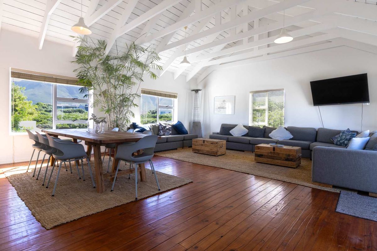 Steps from the Shore — A Charming Vermont Retreat with Endless Possibility - Photo 4