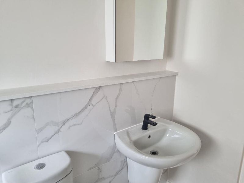 Luxury one-bedroom apartment with balcony at De Aan-Zicht - Photo 7